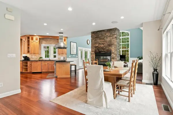 20 Hillside Ln, Duxbury, MA 02332