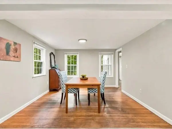 109 Pleasant St, Plympton, MA 02367
