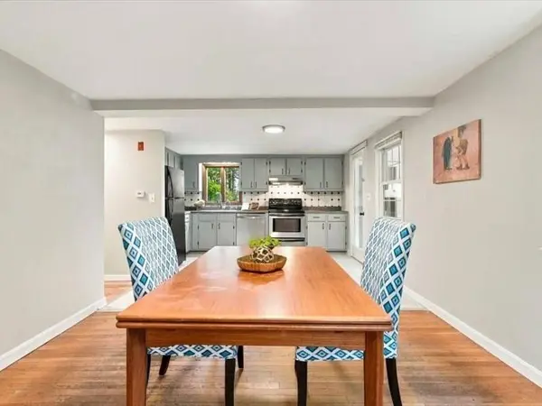 109 Pleasant St, Plympton, MA 02367