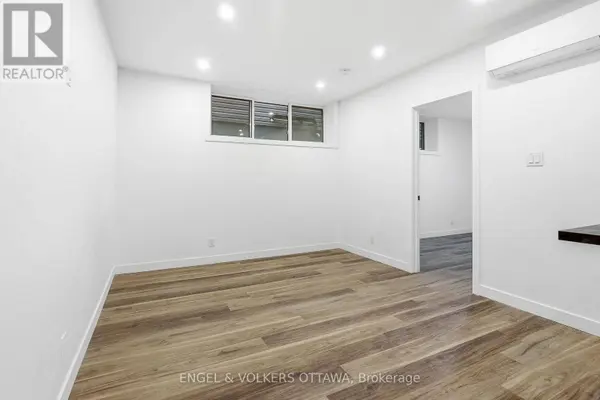 322 Frontenac ST #D, Ottawa, ON K1L6K7