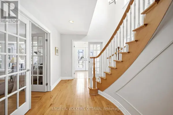 1495 BELCOURT BOULEVARD, Ottawa, ON K1C1M3