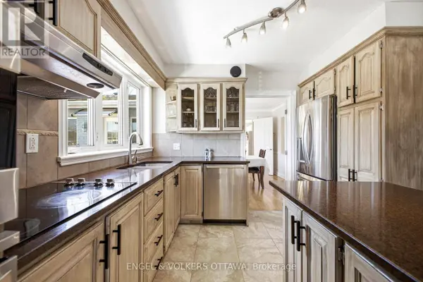 1495 BELCOURT BOULEVARD, Ottawa, ON K1C1M3