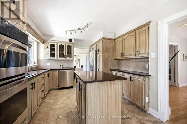 1495 BELCOURT BOULEVARD, Ottawa, ON K1C1M3