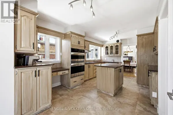 1495 BELCOURT BOULEVARD, Ottawa, ON K1C1M3