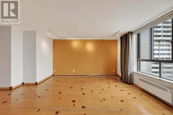 475 Laurier AVE West #1007, Ottawa, ON K1R7X1
