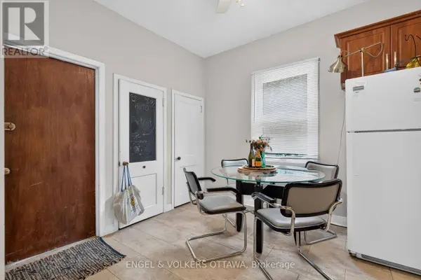 35 Craig ST ##1, Ottawa, ON K1S4B6