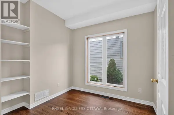 53 BOREALIS CRESCENT, Ottawa, ON K1K4T5