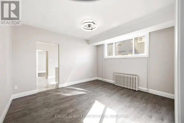 287 St Laurent BLVD #1, Ottawa, ON K1K2Z3