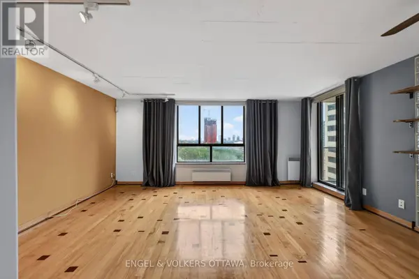 475 Laurier AVE West #1007, Ottawa, ON K1R7X1