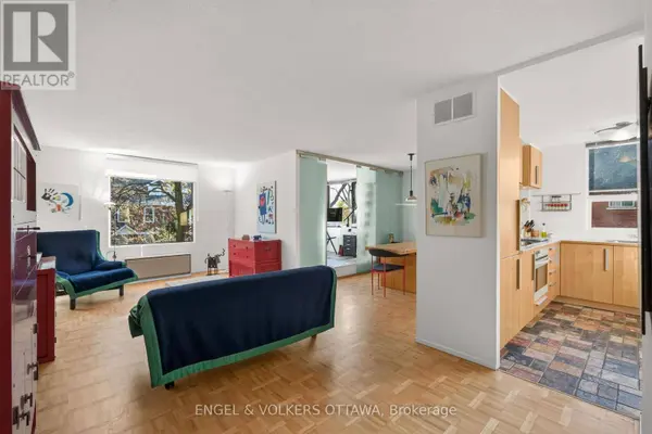 40 Arthur ST #203, Ottawa, ON K1R7T5
