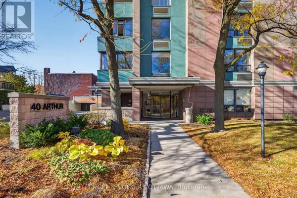 40 Arthur ST #203, Ottawa, ON K1R7T5