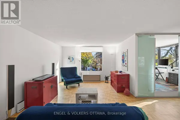 40 Arthur ST #203, Ottawa, ON K1R7T5