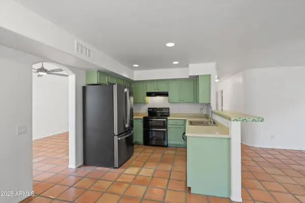 5200 N WHITEHURST Place, Tucson, AZ 85750