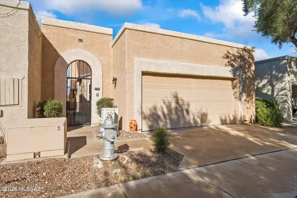 9737 E 1st Street, Tucson, AZ 85748