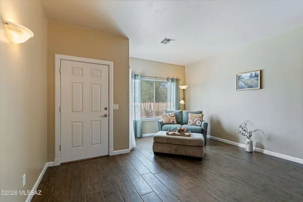 77 E Corte Rancho Centro, Sahuarita, AZ 85629