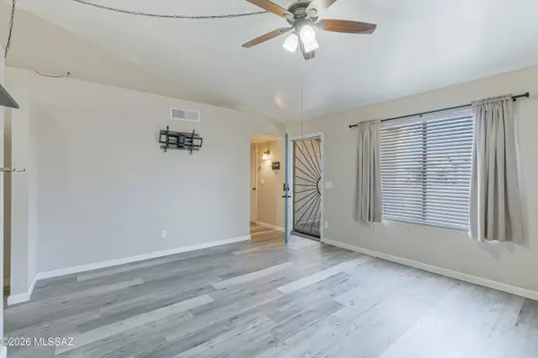 8727 E Boojum Pl, Tucson, AZ 85730