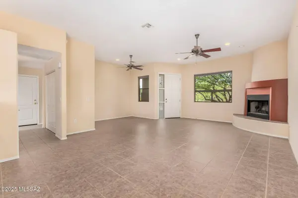 10836 S Heart Break Ridge Place, Vail, AZ 85641