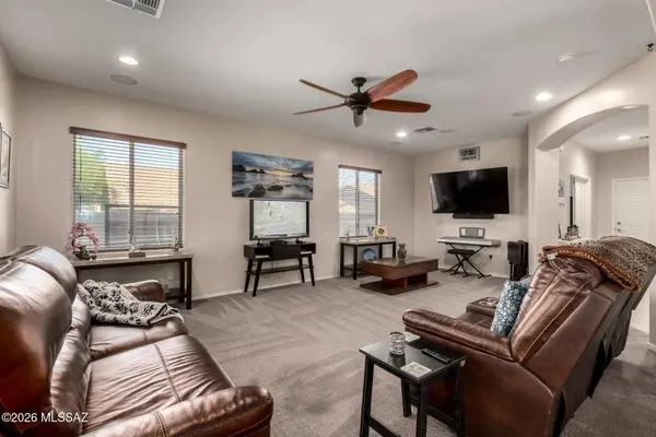 1001 E Ashburn Mountain Drive, Sahuarita, AZ 85629