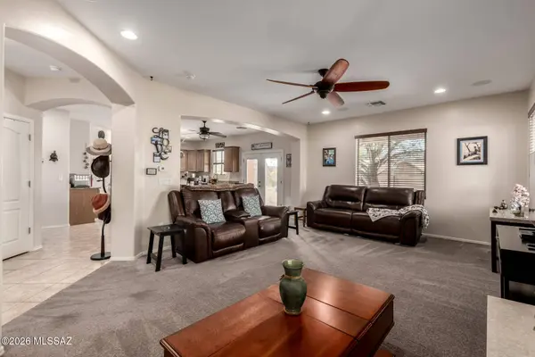 1001 E Ashburn Mountain Drive, Sahuarita, AZ 85629