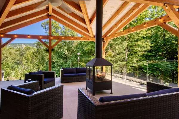 2611 Ch. du Village, Mont-tremblant, QC J8E1E9