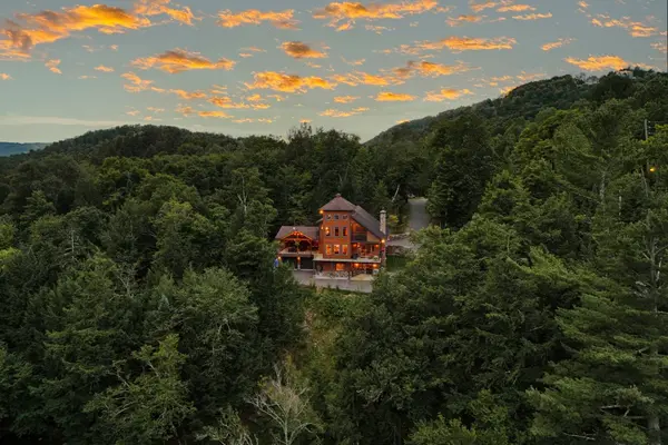 2611 Ch. du Village, Mont-tremblant, QC J8E1E9