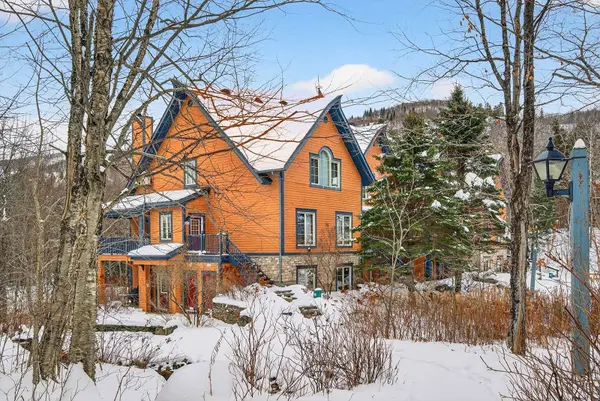 122 Ch. des Quatre-Sommets #1, Mont-tremblant, QC J8E1C6