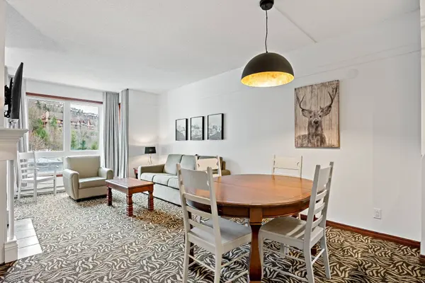 150 Ch. au Pied-de-la-Montagne #328-B, Mont-tremblant, QC J8E3M2