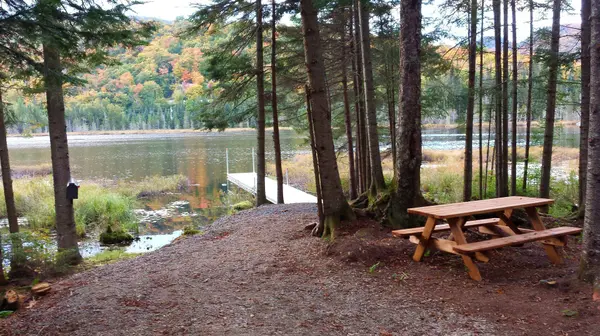Ch. de l'Hémisphère-Nord, Val-des-lacs, QC J0T2P0