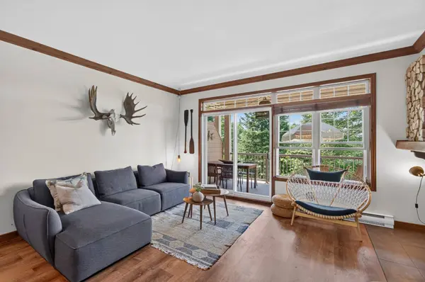146 Rue du Mont-Plaisant #7, Mont-tremblant, QC J8E1L2