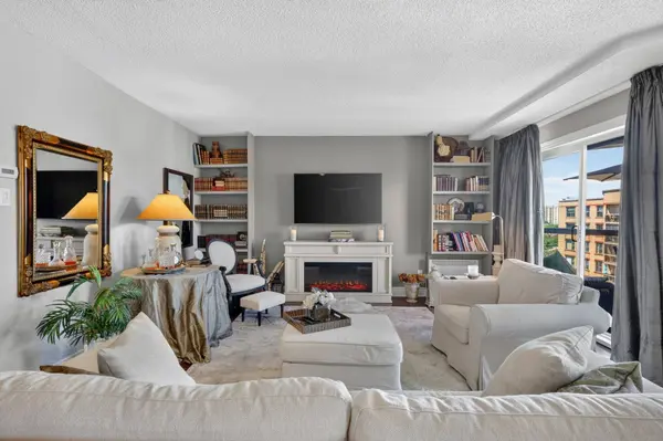 8075 Boul. St-Laurent #605, Brossard, QC J4X1Z8