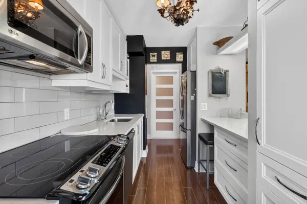 8075 Boul. St-Laurent #605, Brossard, QC J4X1Z8