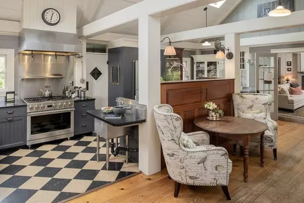 140 Palmer Road, Plympton, MA 02367