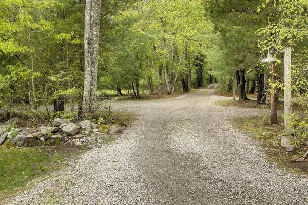 140 Palmer Road, Plympton, MA 02367