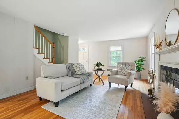 18 Carr Road, Duxbury, MA 02332