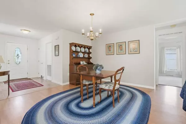 3 Alec Lane, Plymouth, MA 02360