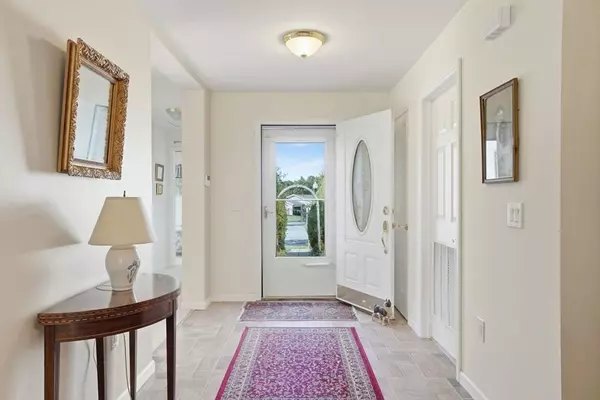 3 Alec Lane, Plymouth, MA 02360