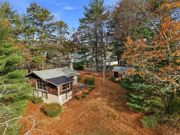 19 Puritan Way, Duxbury, MA 02332