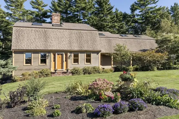 25 Dukes Brook Road, Plympton, MA 02367