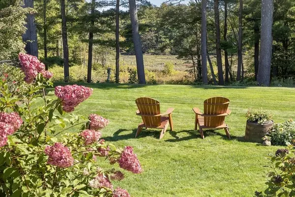 25 Dukes Brook Road, Plympton, MA 02367