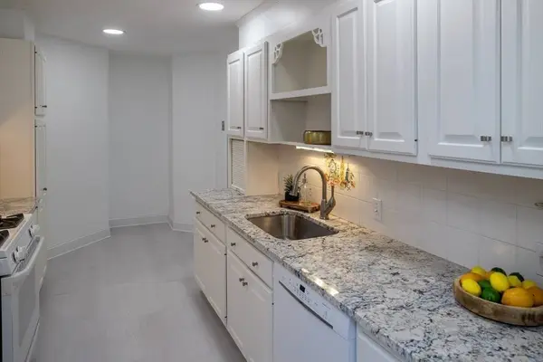 42 Cliffside Drive #42, Plymouth, MA 02360