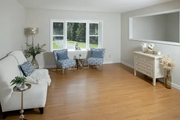 133 Pleasant Street, Plympton, MA 02367