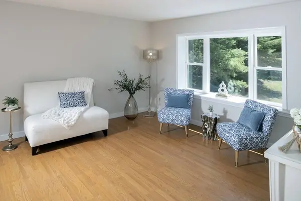 133 Pleasant Street, Plympton, MA 02367
