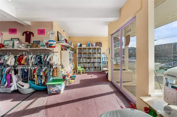 2038 SW 152nd ST #3, Burien, WA 98166