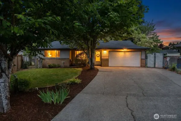 16954 SE 255th PL, Covington, WA 98042