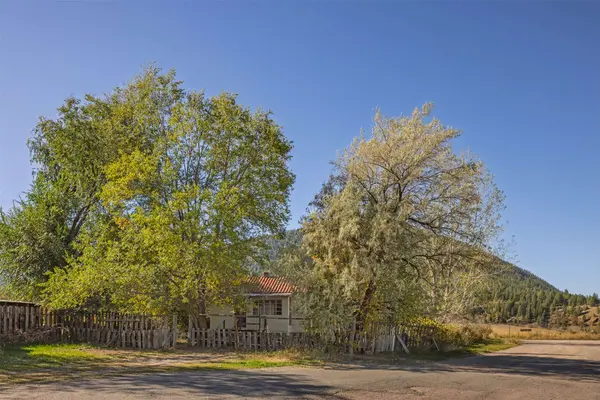 111 Daytona LOOP, Milltown, MT 59851
