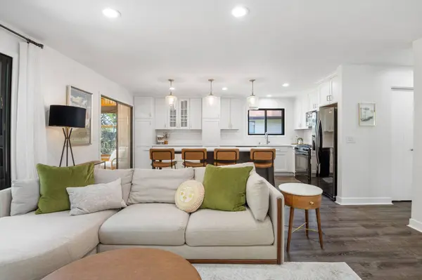 9645 Garrison WAY, Eden Prairie, MN 55347