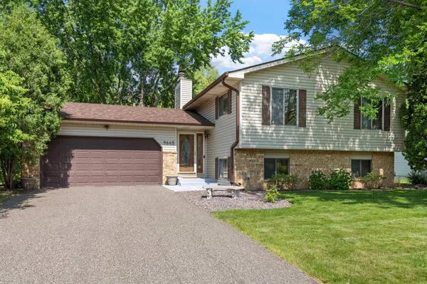 9645 Garrison WAY, Eden Prairie, MN 55347