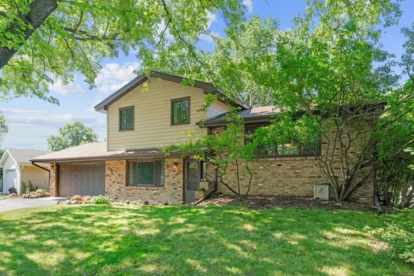 8817 30th AVE N, New Hope, MN 55427