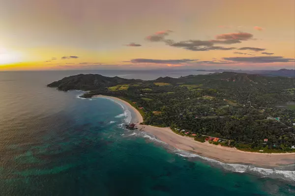feature image of Exploring Playa Grande, Costa Rica&#39;s Gold Coast Gem