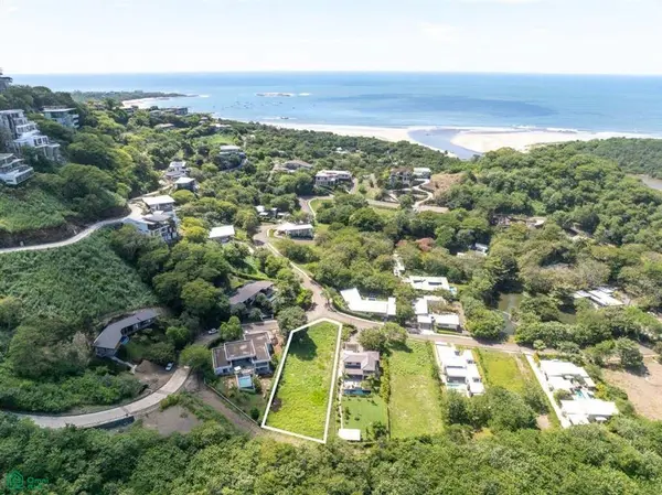 Design-Ready Lot in Tamarindo’s Elite Senderos, Santa Cruz,